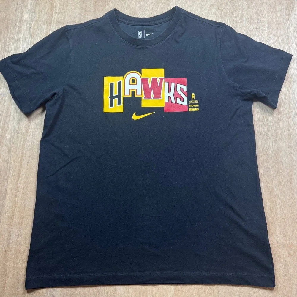 Nike Atlanta Hawks NBA Men's Black Graphic T-Shirt Tee Size L